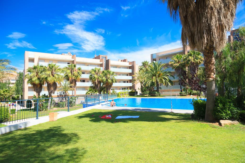 Uhc Spa Aqquaria Family Complex Salou Esterno foto
