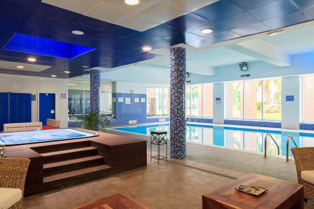 Uhc Spa Aqquaria Family Complex Salou Esterno foto